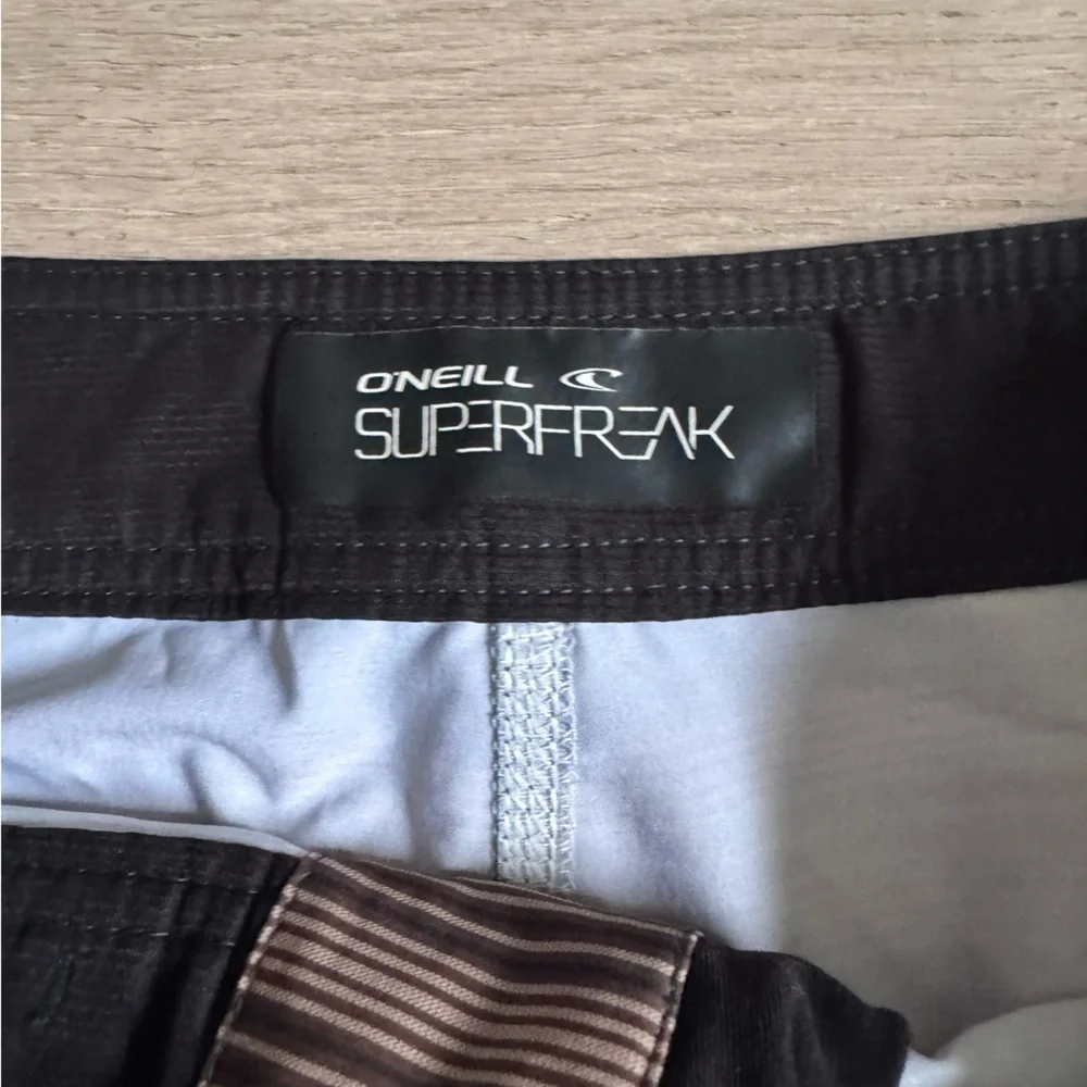 Men’s O’Neill Board shorts men’s size 28